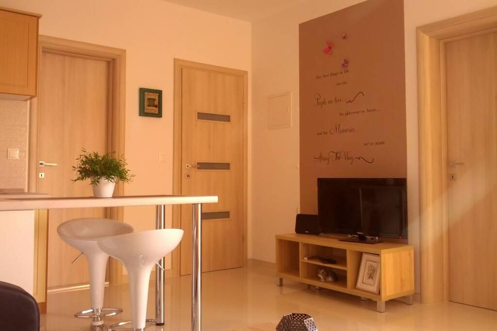 Apartment Dandelion เบรลา ภายนอก รูปภาพ