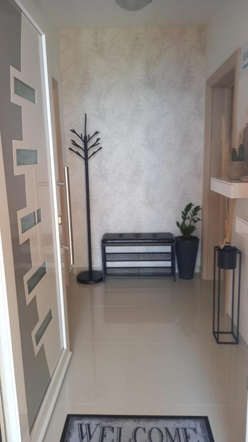 Apartment Dandelion เบรลา ภายนอก รูปภาพ